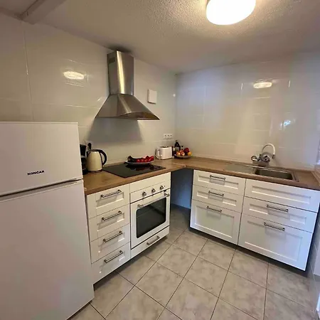 بيت للعطل House Bepo Nerezisca