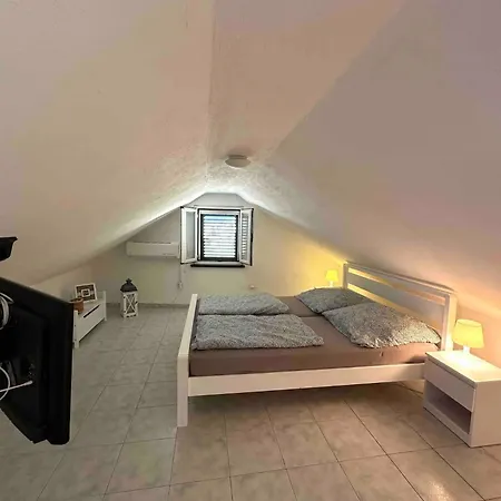 House Bepo Nerežišća